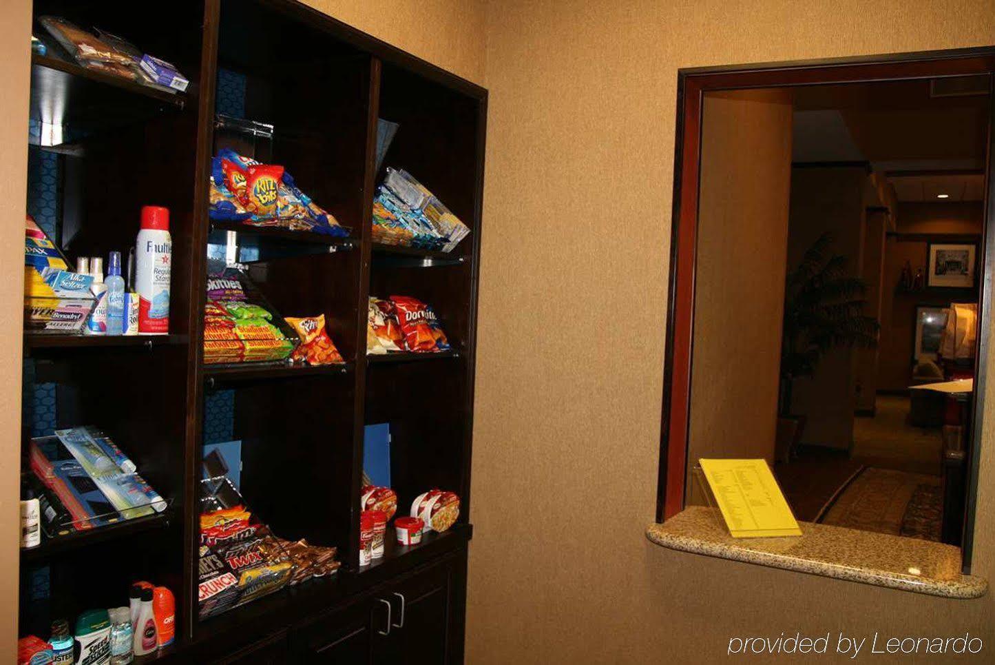 Hampton Inn & Suites Huntsville Hampton Cove Экстерьер фото