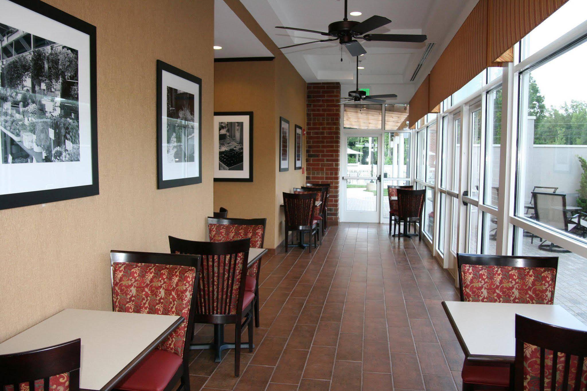 Hampton Inn & Suites Huntsville Hampton Cove Экстерьер фото