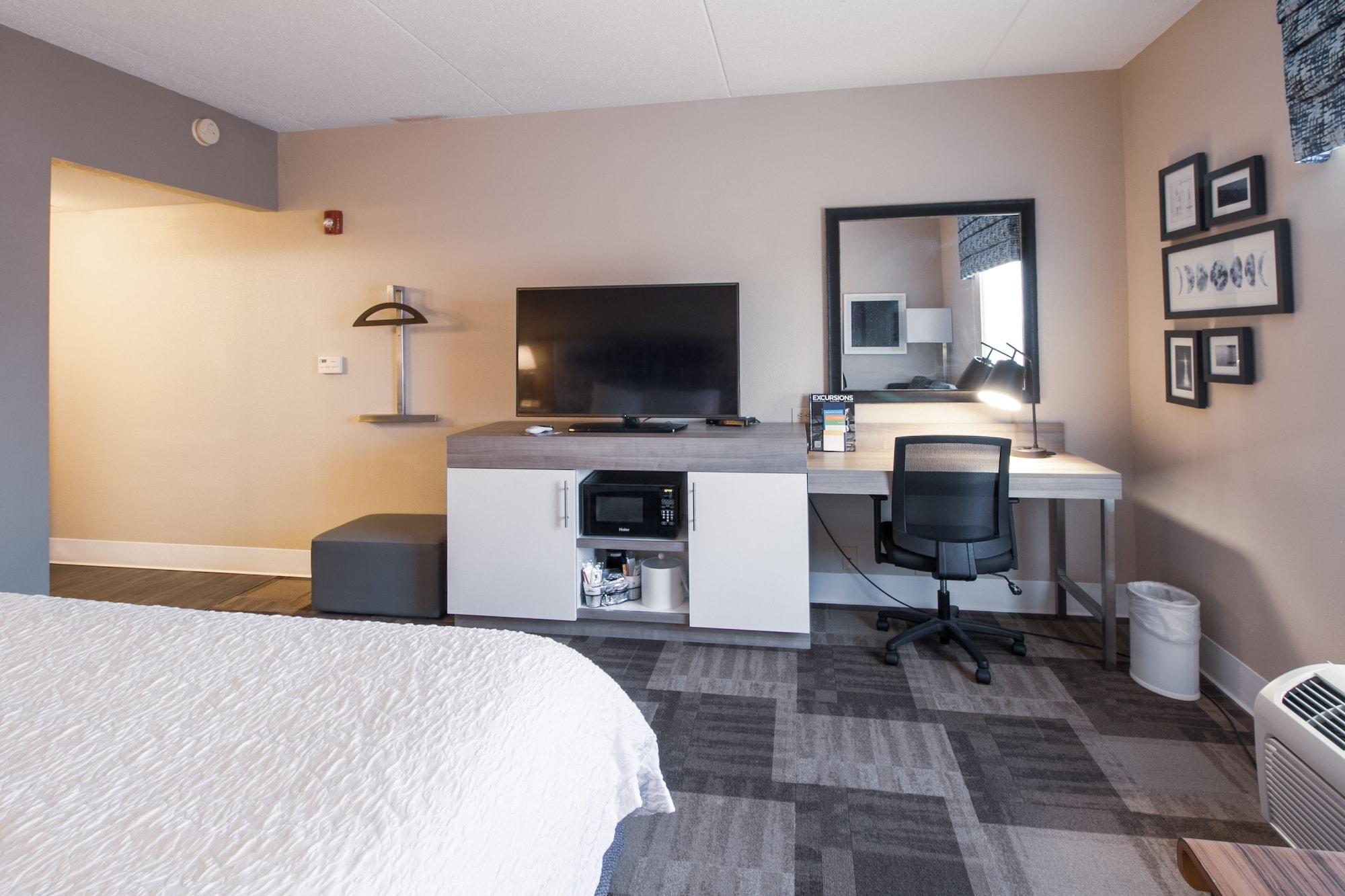 Hampton Inn & Suites Huntsville Hampton Cove Экстерьер фото
