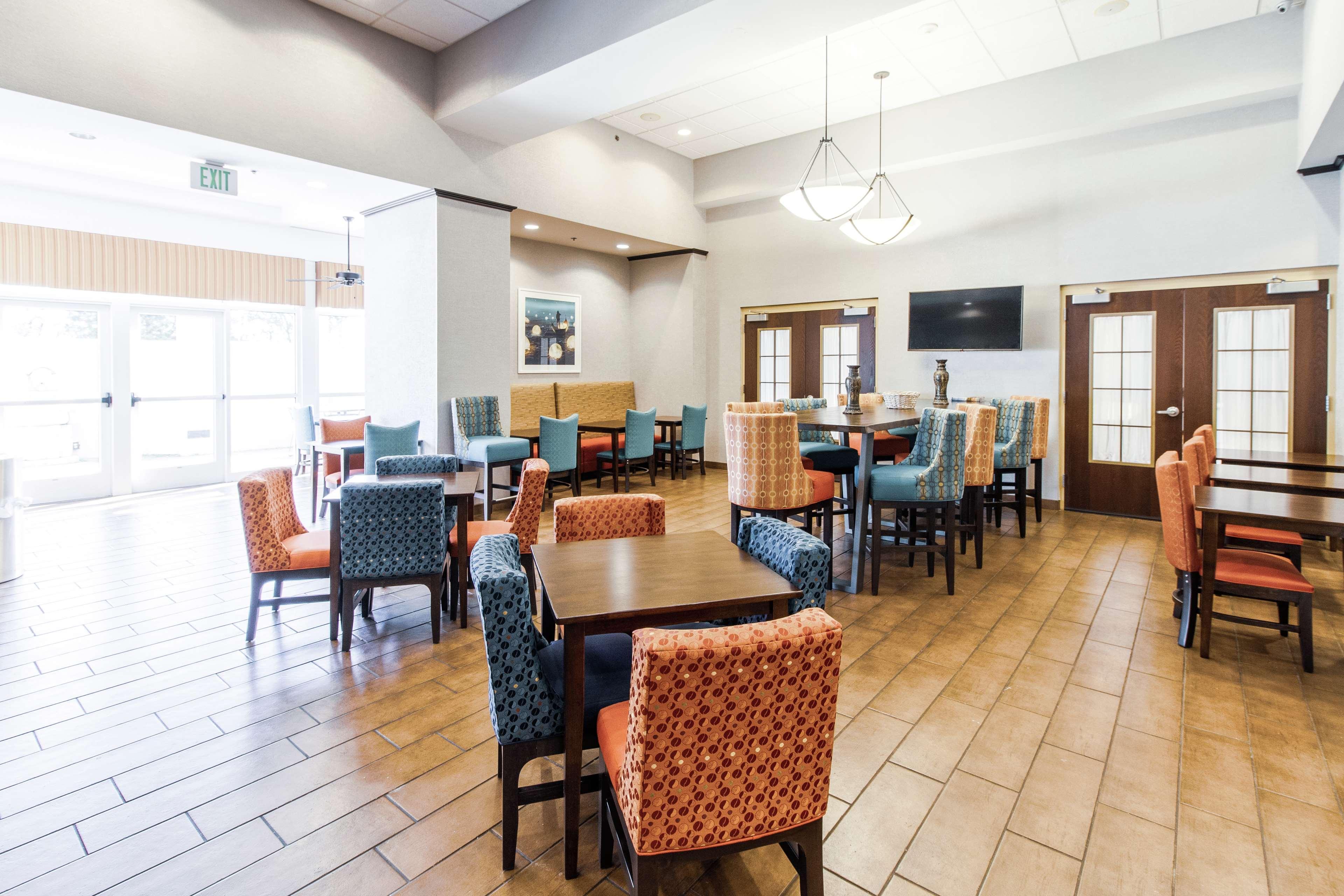 Hampton Inn & Suites Huntsville Hampton Cove Экстерьер фото