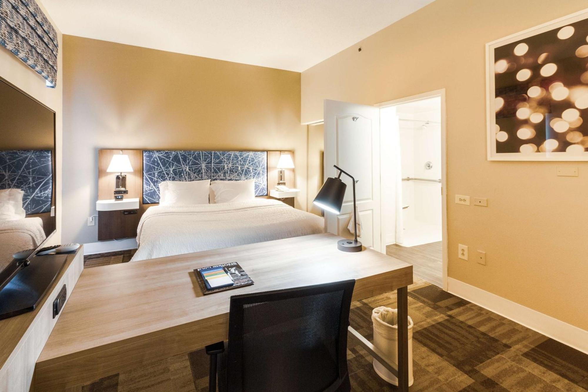 Hampton Inn & Suites Huntsville Hampton Cove Экстерьер фото